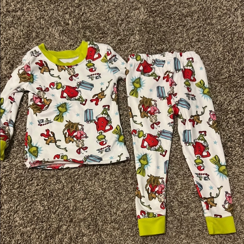 Grinch Pajama Set